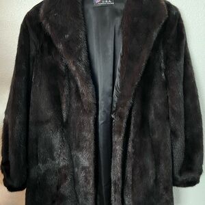 Vintage 1990s Elegant Black Real Mink 3/4 Fur Coat-XL / clasp closure